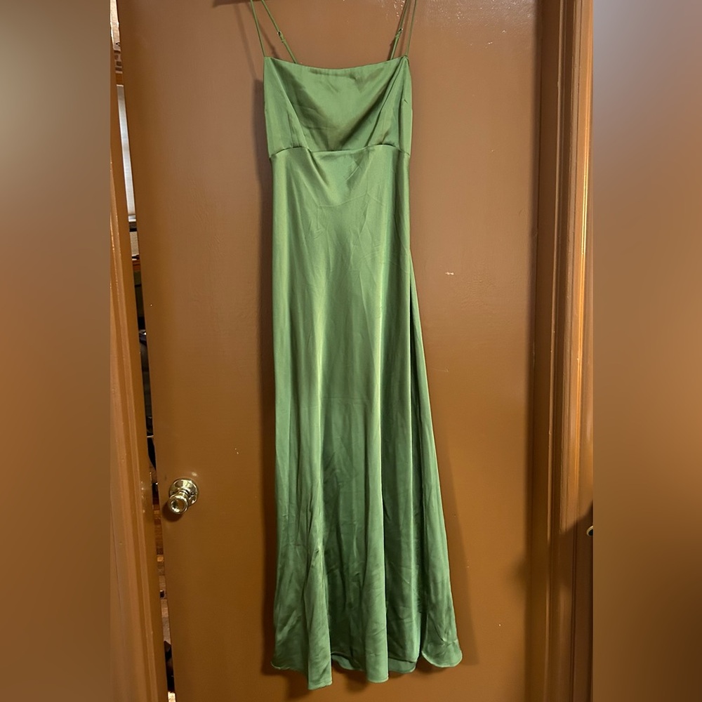 Abercrombie • Satin Cowl Back Slip Midi Dress in Green Apple • Size Large - Picture 2 of 6